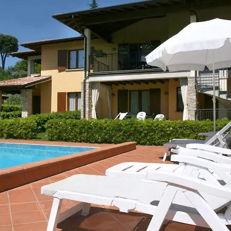 First Floor Moniga del Garda